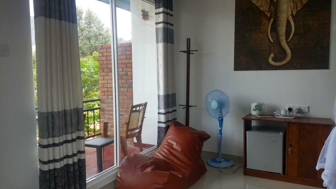 Senasuma Homestay เอลลา ภายนอก รูปภาพ
